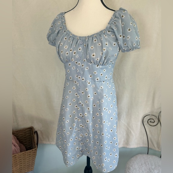Daisy Summer Dress - Picture 1 of 4